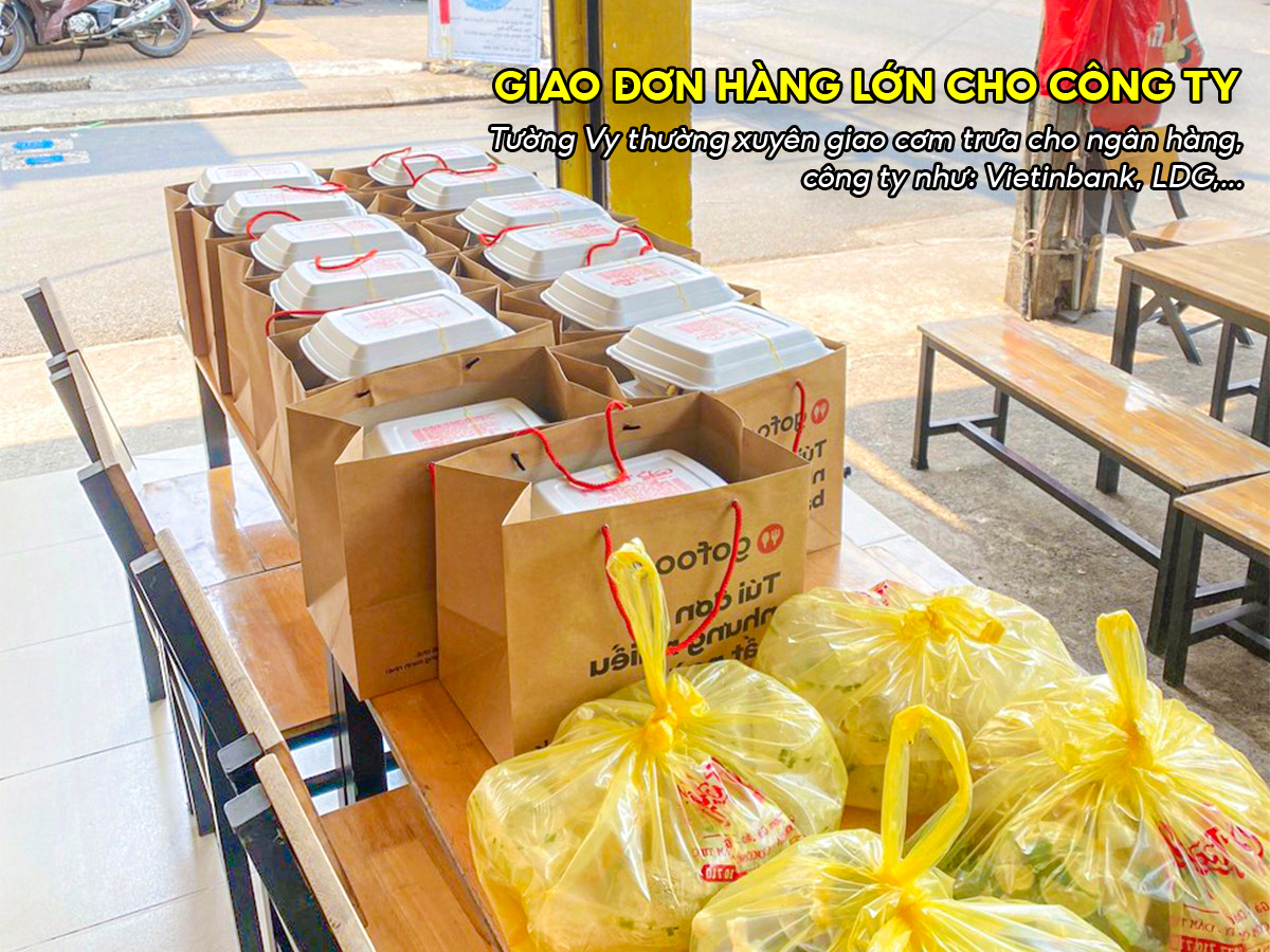 Giao cơm văn phòng số lượng lớn — Cơm Gà Tường Vy