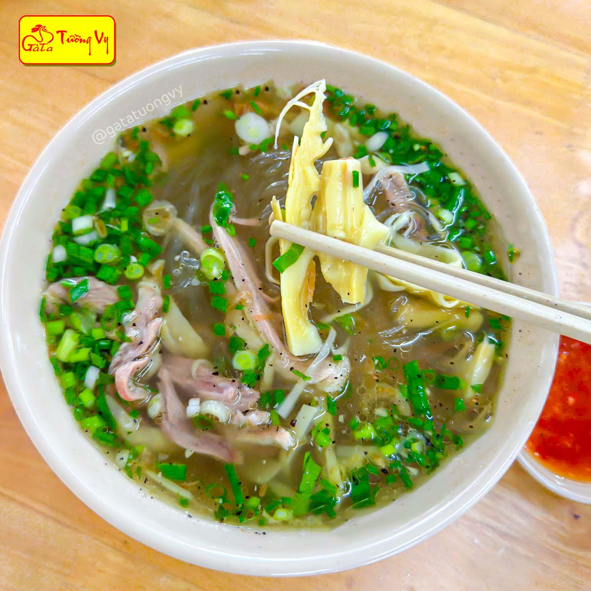 🍜 MIẾN GÀ – NHẸ BỤNG MÀ VẪN NG0N NGẤT NGÂY 💛