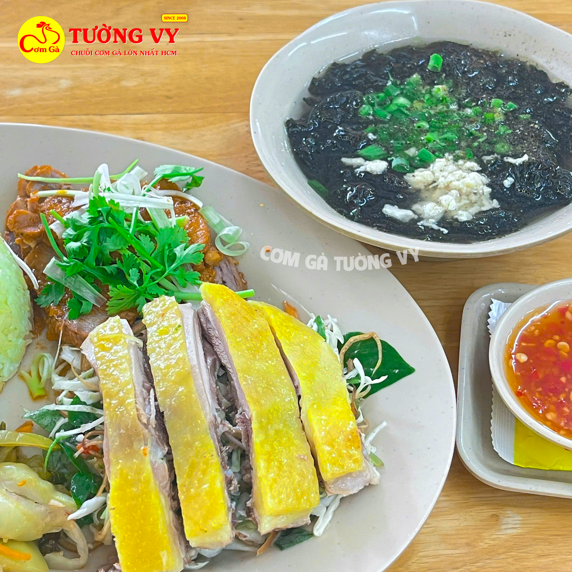 Bạn đang thèm Gà luộc? Đang muốn ăn Cơm Gà sau mỗi giờ nghỉ trưa hay tan làm?