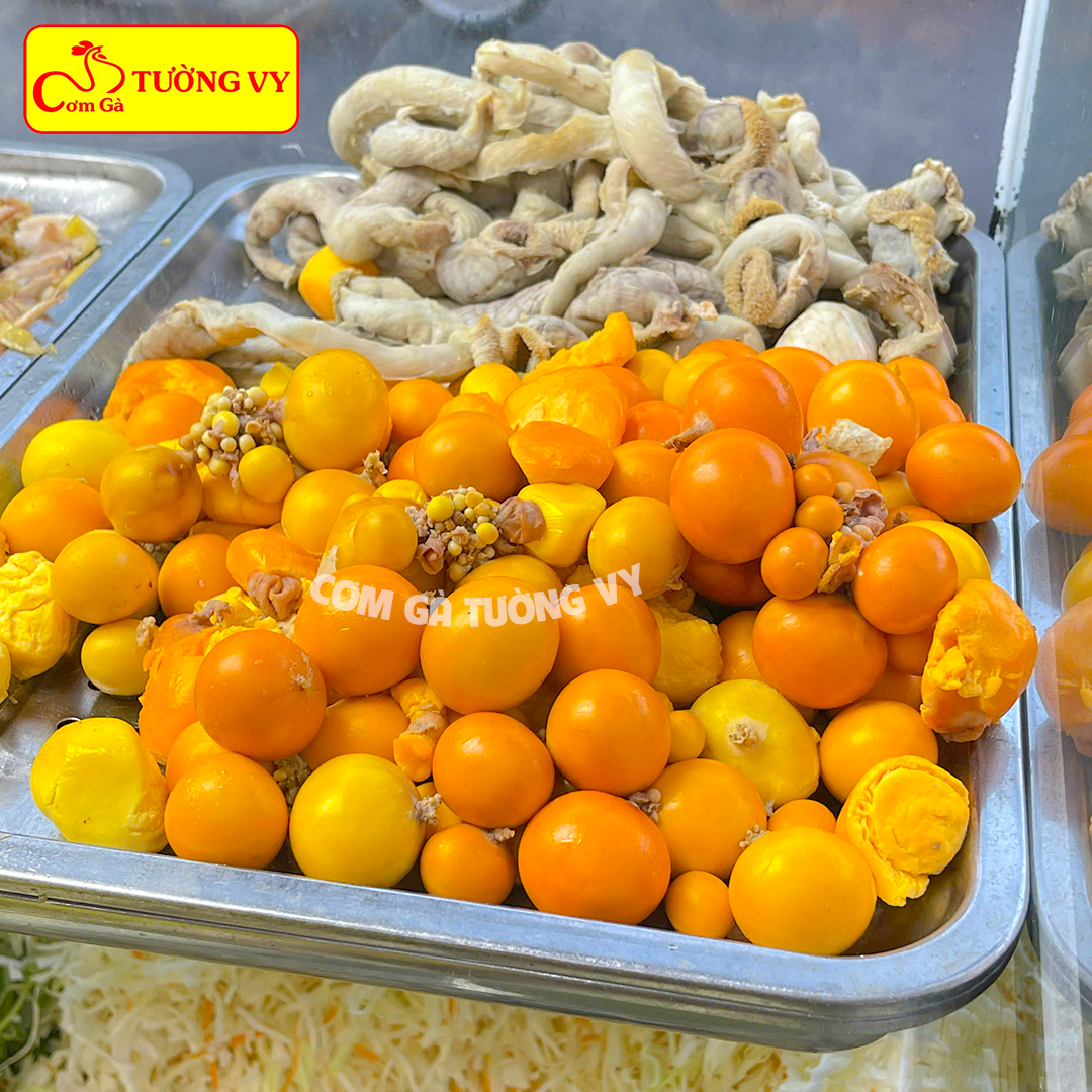 💛 18 NĂM – VẪN LÀ HƯƠNG VỊ GÀ TA QUEN THUỘC CỦA VY 💛