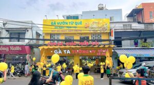 Bảng hiệu Cơm Gà Tường Vy